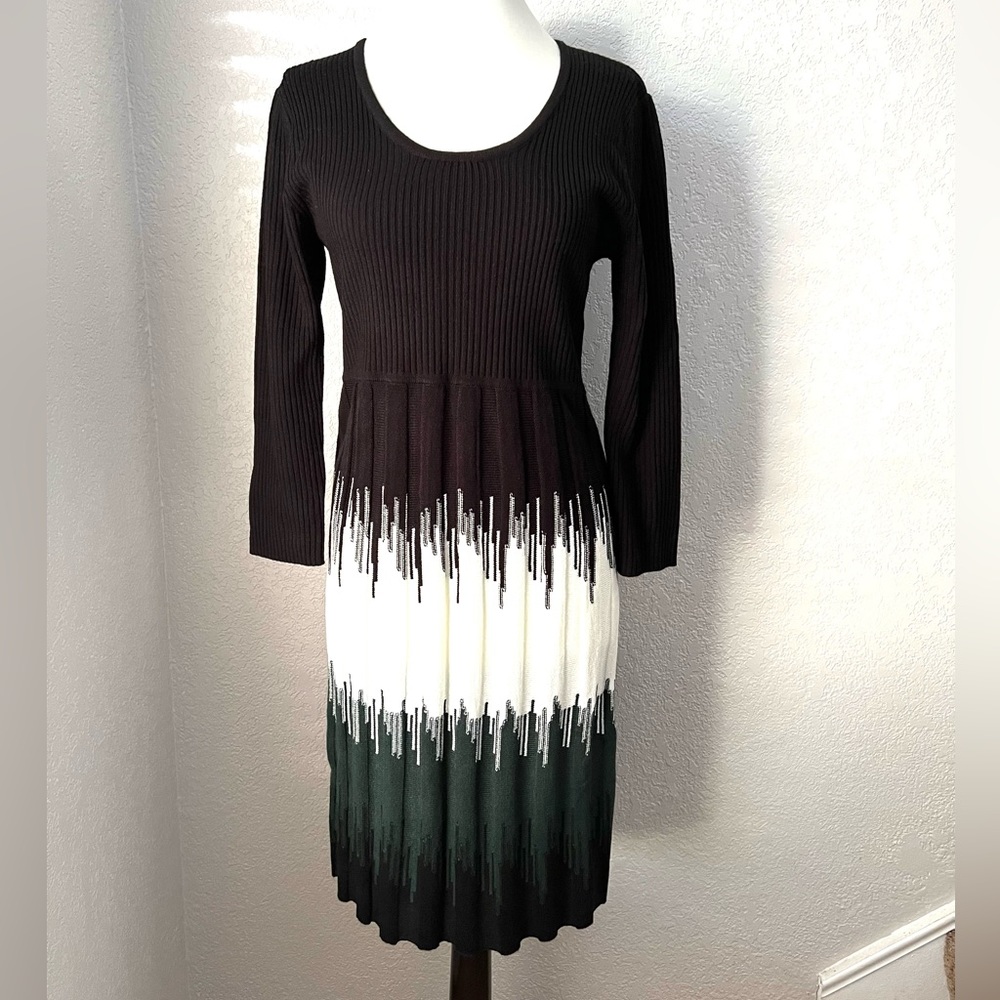 Sandra Darren Ribbed Knit Sweater Dress Black Ivory Green 3/4 Sleeve Midi Medium